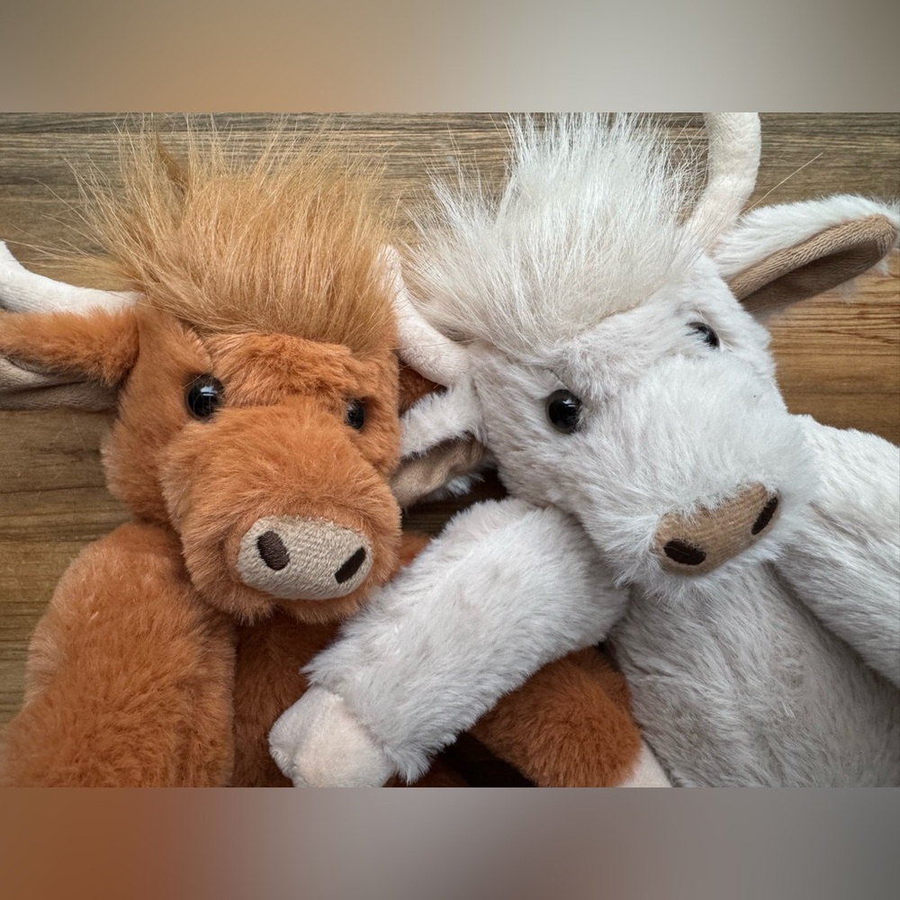 Lot of 2 Highland Cows Stuffed Animals - Picture 3 of 5